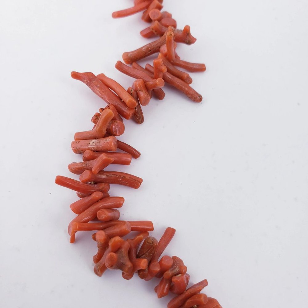 Vintage Necklace Lot Red Branch Coral & Appleseed Necklace, Peace Sign Charm - Picture 4 of 9